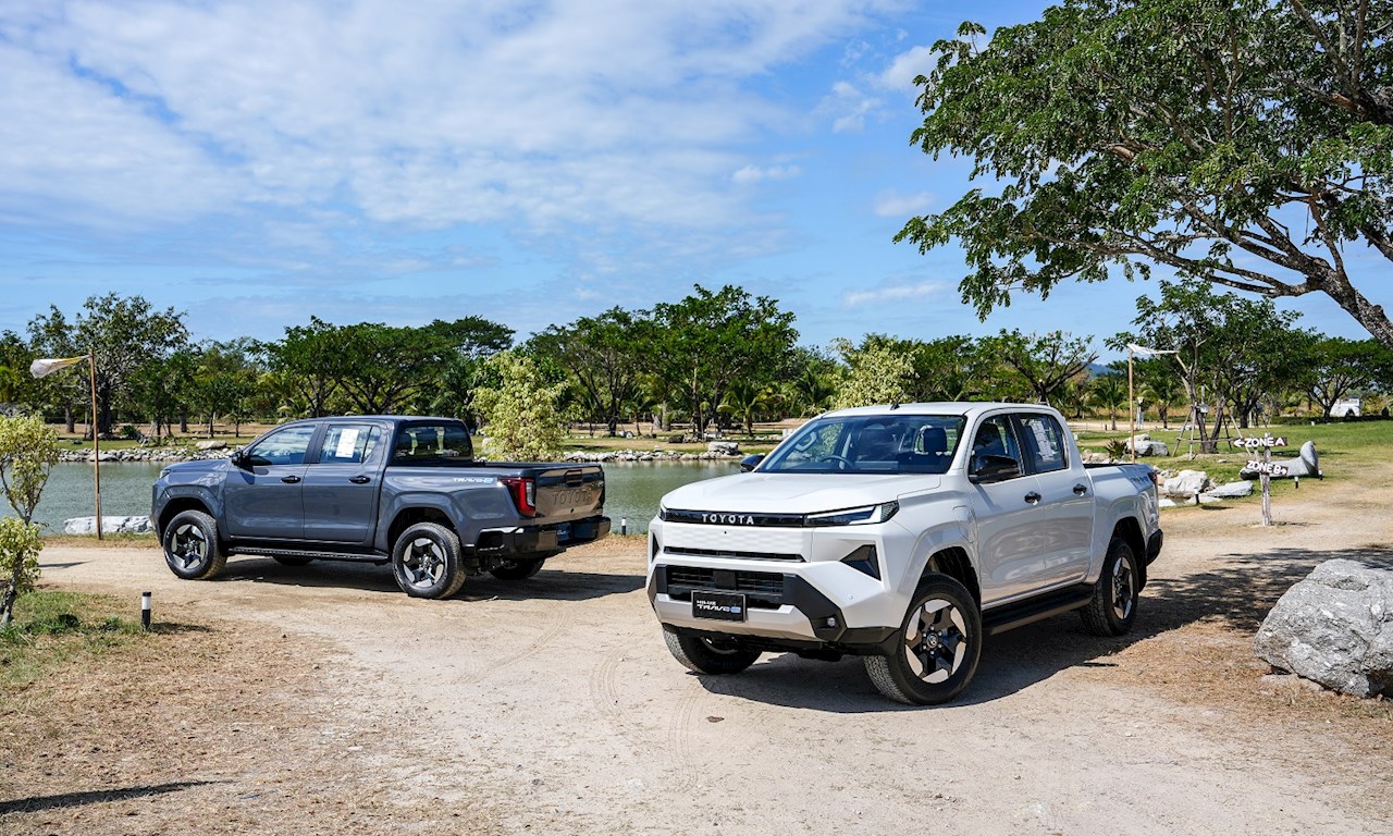 Toyota TRAVO-e...ขับแล้วฟิลเป็นไง ลุยได้จริงไหม และเป็นรถที่เหมาะกับใคร?