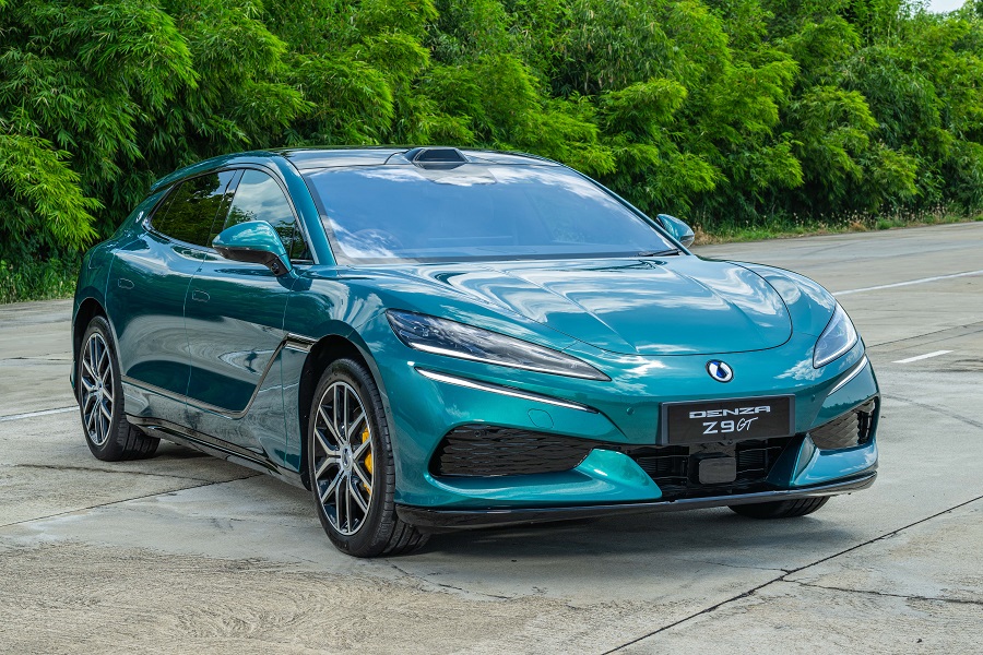 DENZA Z9GT พลิกโฉมรถยนต์ไฟฟ้าในไทย ปลดล็อกชาร์จไว BYD FLASH ชาร์จไฟ 10–97% ใน 9 นาที